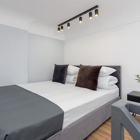 Modern Apartment In Kazimierz District - Jozefa 2 Krakau Buitenkant foto